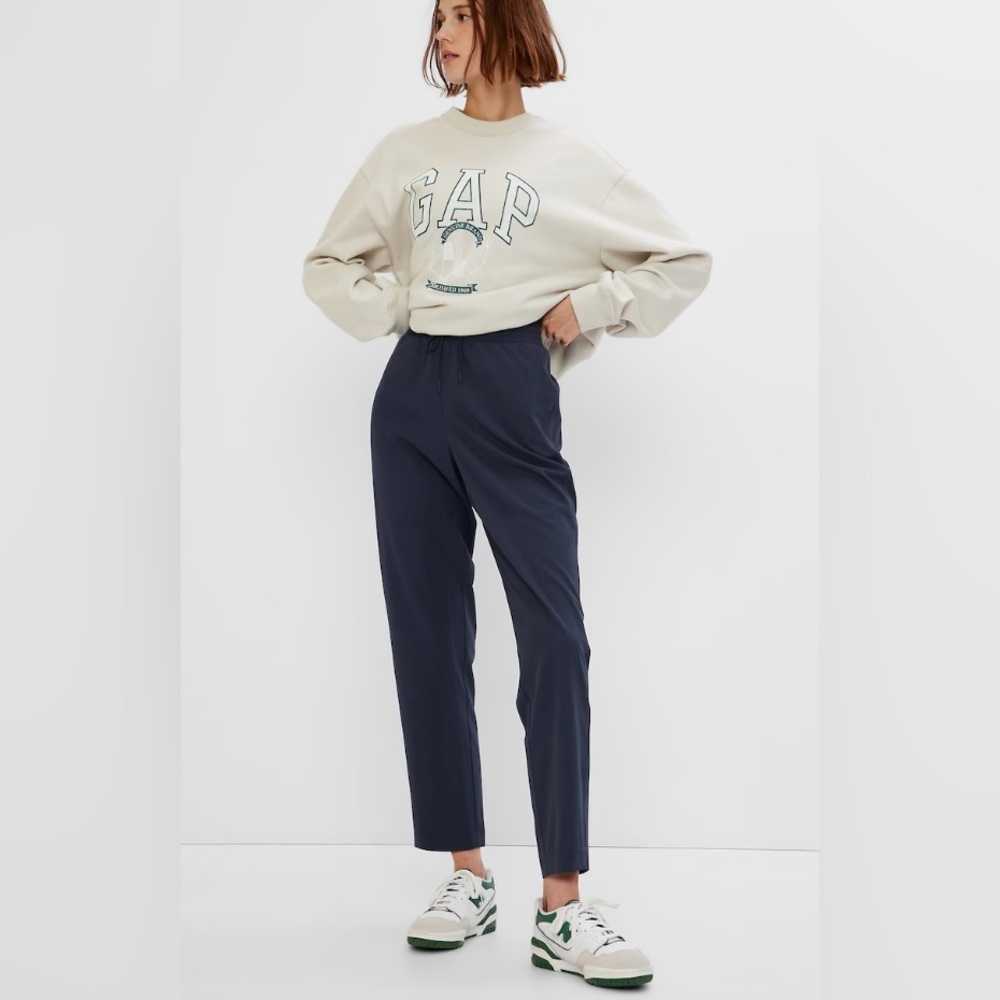 GapFit High Rise Runaround Pants - M